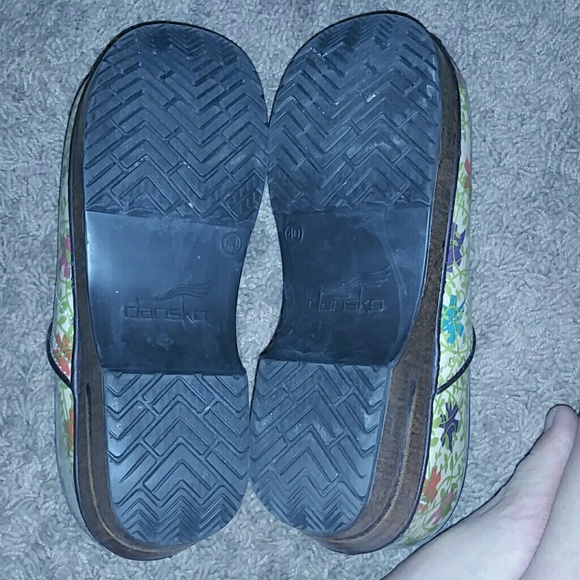 Shoes - Picture 5 of 5